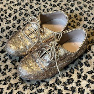 Glitter gold oxford style flat kids shoes size 10 Gymboree